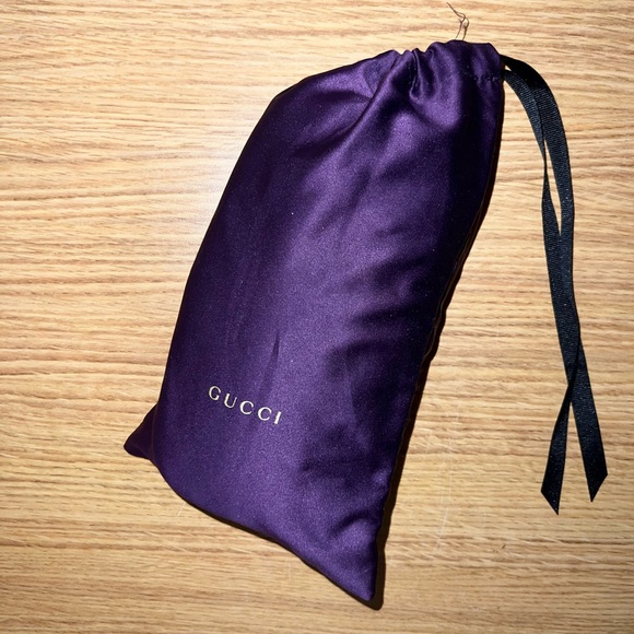 GUCCI OVAL FRAME SUNGLASSES